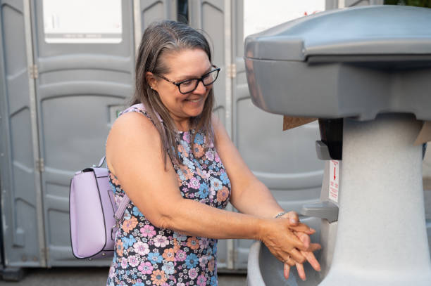 Best Sanitation services for porta potties  in Beardstown, IL
